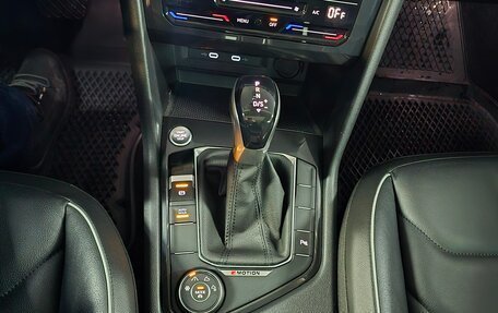 Volkswagen Tiguan II, 2021 год, 3 500 000 рублей, 23 фотография