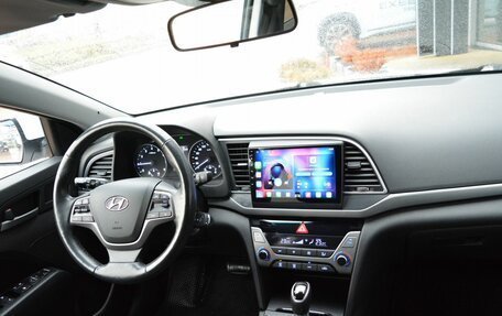 Hyundai Elantra VI рестайлинг, 2018 год, 1 749 000 рублей, 18 фотография