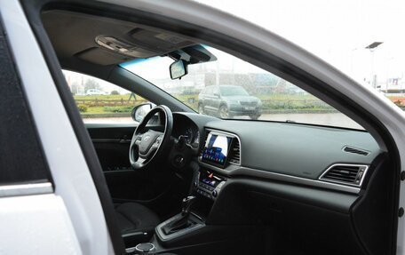 Hyundai Elantra VI рестайлинг, 2018 год, 1 749 000 рублей, 16 фотография