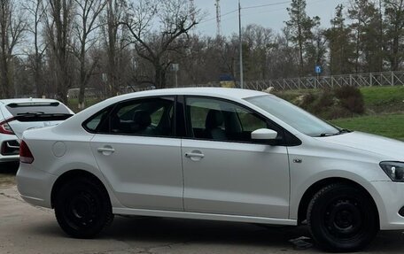 Volkswagen Polo VI (EU Market), 2012 год, 800 000 рублей, 3 фотография