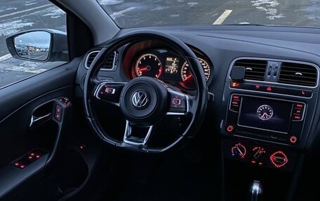 Volkswagen Polo VI (EU Market), 2020 год, 1 300 000 рублей, 32 фотография