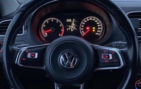 Volkswagen Polo VI (EU Market), 2020 год, 1 300 000 рублей, 31 фотография