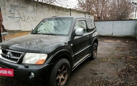 Mitsubishi Pajero III рестайлинг, 2004 год, 1 000 000 рублей, 5 фотография