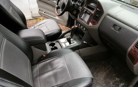 Mitsubishi Pajero III рестайлинг, 2004 год, 1 000 000 рублей, 14 фотография