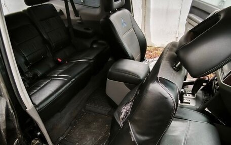 Mitsubishi Pajero III рестайлинг, 2004 год, 1 000 000 рублей, 16 фотография