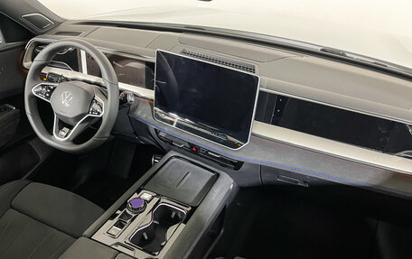 Volkswagen Teramont, 2025 год, 7 050 000 рублей, 13 фотография