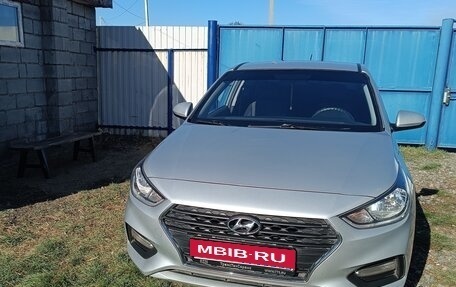 Hyundai Solaris II рестайлинг, 2017 год, 990 000 рублей, 10 фотография