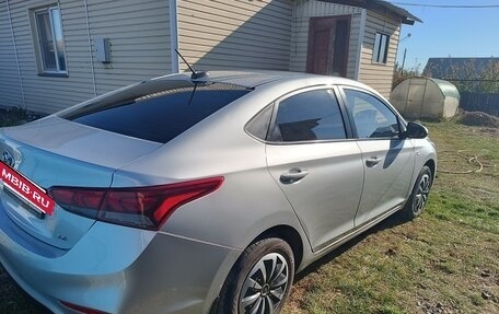 Hyundai Solaris II рестайлинг, 2017 год, 990 000 рублей, 6 фотография