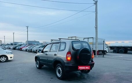 Chevrolet Niva I рестайлинг, 2010 год, 629 000 рублей, 4 фотография