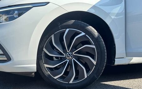 Volkswagen Golf VIII, 2021 год, 1 510 000 рублей, 13 фотография