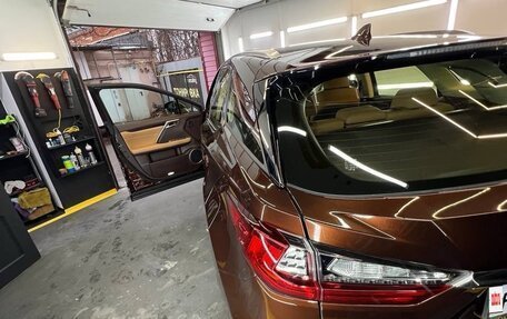 Lexus RX IV рестайлинг, 2016 год, 3 300 000 рублей, 4 фотография