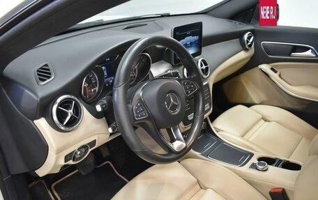 Mercedes-Benz CLA, 2017 год, 1 790 000 рублей, 10 фотография