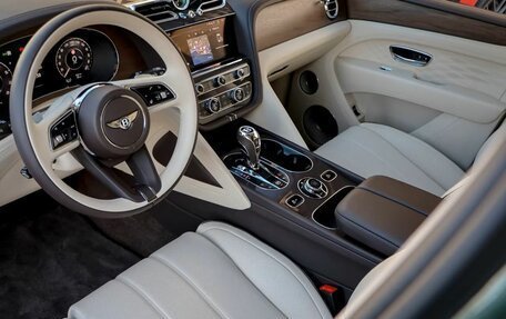 Bentley Bentayga I, 2025 год, 34 790 000 рублей, 10 фотография