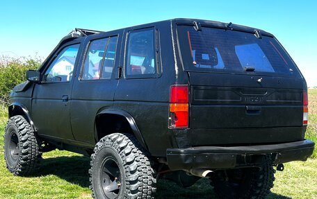 Nissan Terrano II рестайлинг, 1990 год, 850 000 рублей, 5 фотография