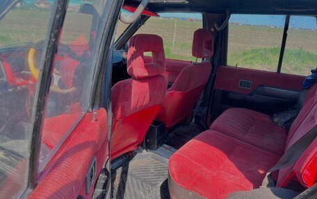 Nissan Terrano II рестайлинг, 1990 год, 850 000 рублей, 11 фотография