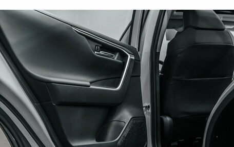 Toyota RAV4, 2025 год, 4 100 000 рублей, 18 фотография