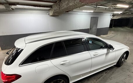 Mercedes-Benz C-Класс, 2018 год, 3 000 000 рублей, 4 фотография