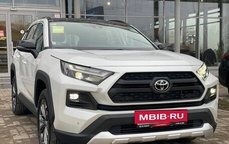 Toyota RAV4, 2025 год, 3 990 000 рублей, 4 фотография