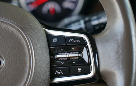 KIA Carnival, 2021 год, 3 940 000 рублей, 15 фотография