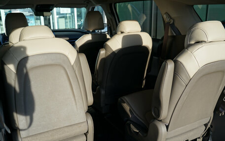 KIA Carnival, 2021 год, 3 940 000 рублей, 25 фотография