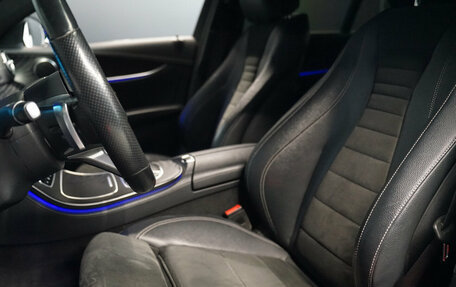 Mercedes-Benz E-Класс, 2020 год, 4 950 000 рублей, 10 фотография