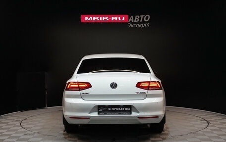 Volkswagen Passat B8 рестайлинг, 2016 год, 1 897 000 рублей, 6 фотография