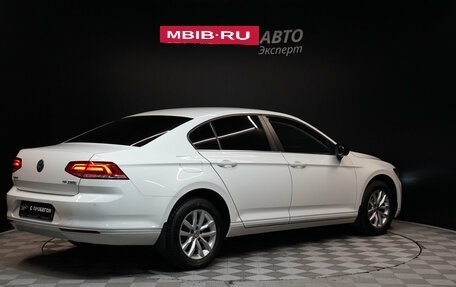 Volkswagen Passat B8 рестайлинг, 2016 год, 1 897 000 рублей, 5 фотография