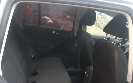 Volkswagen Tiguan I, 2012 год, 830 000 рублей, 14 фотография