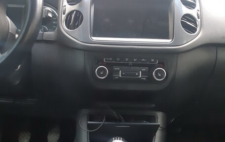 Volkswagen Tiguan I, 2012 год, 830 000 рублей, 16 фотография