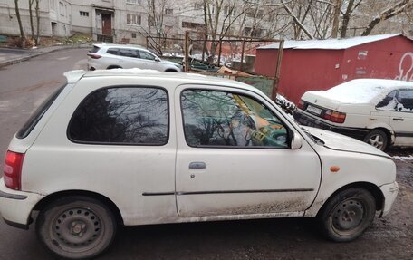 Nissan Micra II, 2001 год, 110 000 рублей, 3 фотография