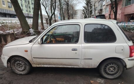 Nissan Micra II, 2001 год, 110 000 рублей, 2 фотография