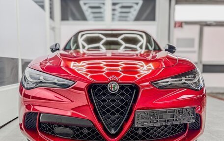 Alfa Romeo Stelvio, 2025 год, 13 200 000 рублей, 2 фотография