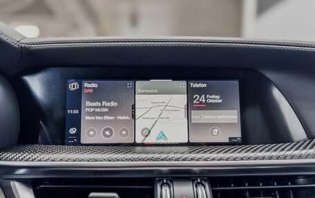 Alfa Romeo Stelvio, 2025 год, 13 200 000 рублей, 25 фотография