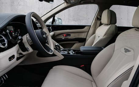 Bentley Bentayga I, 2025 год, 36 500 000 рублей, 8 фотография