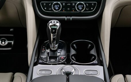 Bentley Bentayga I, 2025 год, 36 500 000 рублей, 15 фотография