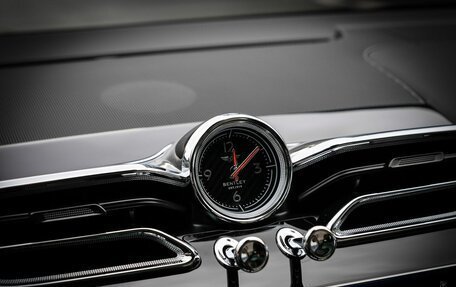 Bentley Bentayga I, 2025 год, 36 500 000 рублей, 25 фотография