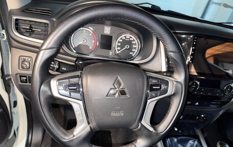 Mitsubishi L200 IV рестайлинг, 2018 год, 2 600 000 рублей, 6 фотография