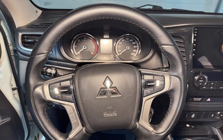 Mitsubishi L200 IV рестайлинг, 2018 год, 2 600 000 рублей, 19 фотография