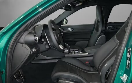 Alfa Romeo Giulia II, 2025 год, 15 700 000 рублей, 5 фотография