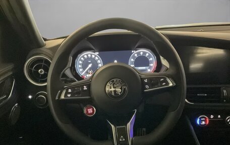 Alfa Romeo Giulia II, 2025 год, 15 700 000 рублей, 9 фотография