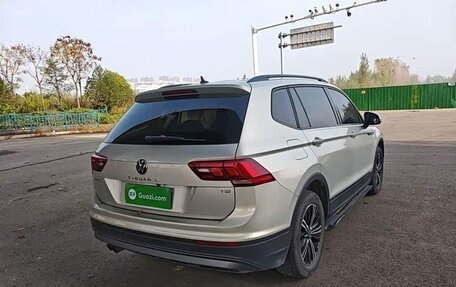 Volkswagen Tiguan II, 2021 год, 1 510 000 рублей, 4 фотография