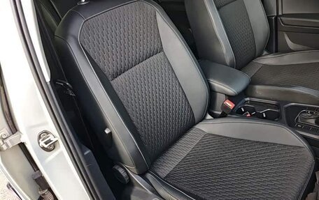 Volkswagen Tiguan II, 2021 год, 1 510 000 рублей, 6 фотография