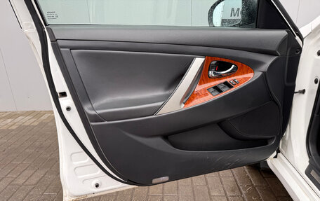 Toyota Camry, 2011 год, 1 100 000 рублей, 18 фотография