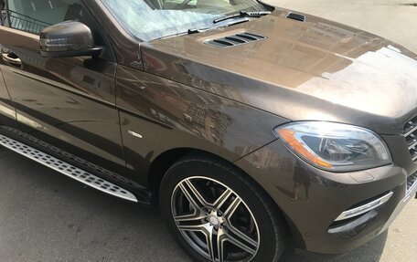 Mercedes-Benz M-Класс, 2012 год, 2 950 000 рублей, 3 фотография