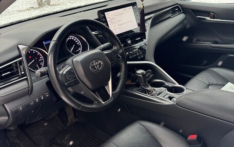 Toyota Camry, 2021 год, 3 330 000 рублей, 5 фотография