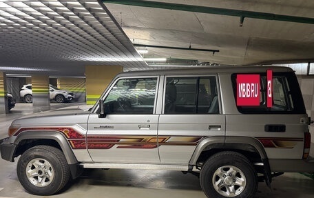 Toyota Land Cruiser 70, 2016 год, 9 300 000 рублей, 4 фотография