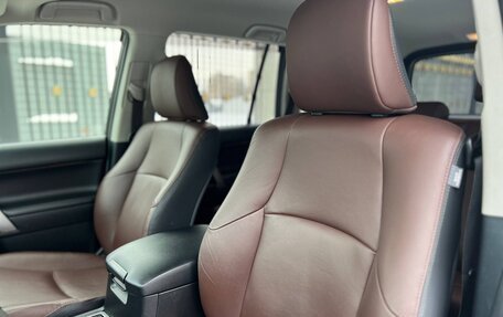 Toyota Land Cruiser Prado 150 рестайлинг 2, 2016 год, 4 950 000 рублей, 10 фотография