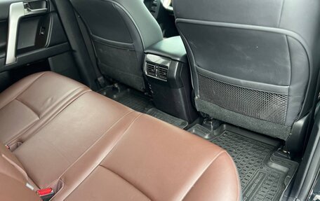 Toyota Land Cruiser Prado 150 рестайлинг 2, 2016 год, 4 950 000 рублей, 21 фотография