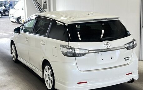 Toyota Wish II, 2012 год, 1 393 000 рублей, 4 фотография