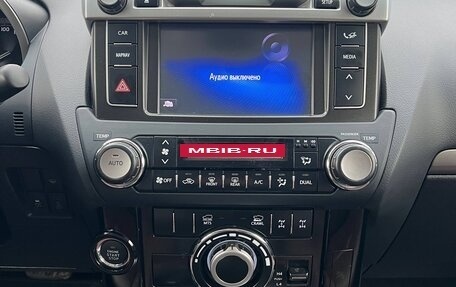 Toyota Land Cruiser Prado 150 рестайлинг 2, 2016 год, 4 950 000 рублей, 25 фотография